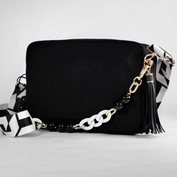 Valentino Crossbody Bag Black NEW - Picture 3 of 7